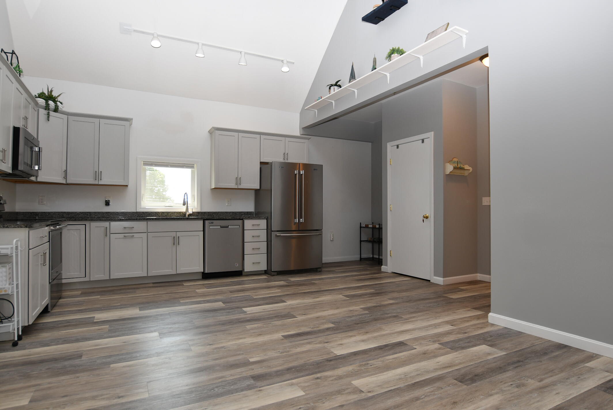 952 Post Road, Unit 7 Wells, ME 04090 - Photo 23 of 35 kit view2