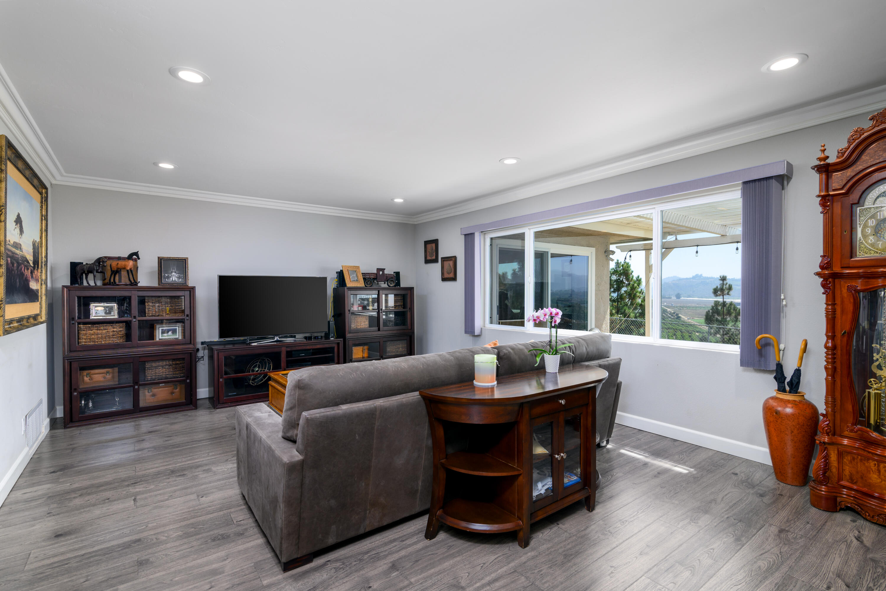 312 Alosta Drive Camarillo, CA 93010 - Photo 28 of 61 NathanCool-37