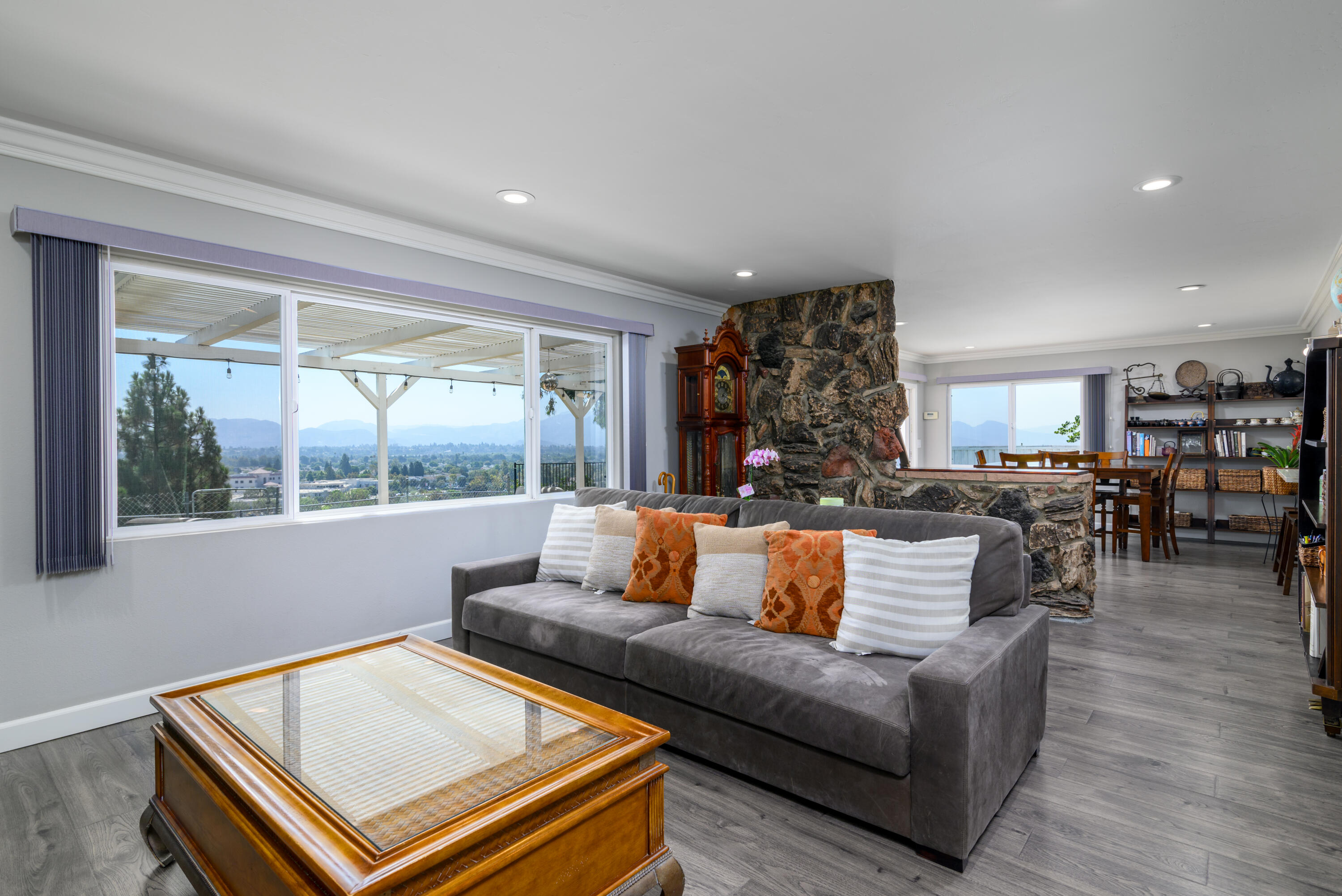 312 Alosta Drive Camarillo, CA 93010 - Photo 29 of 61 NathanCool-38