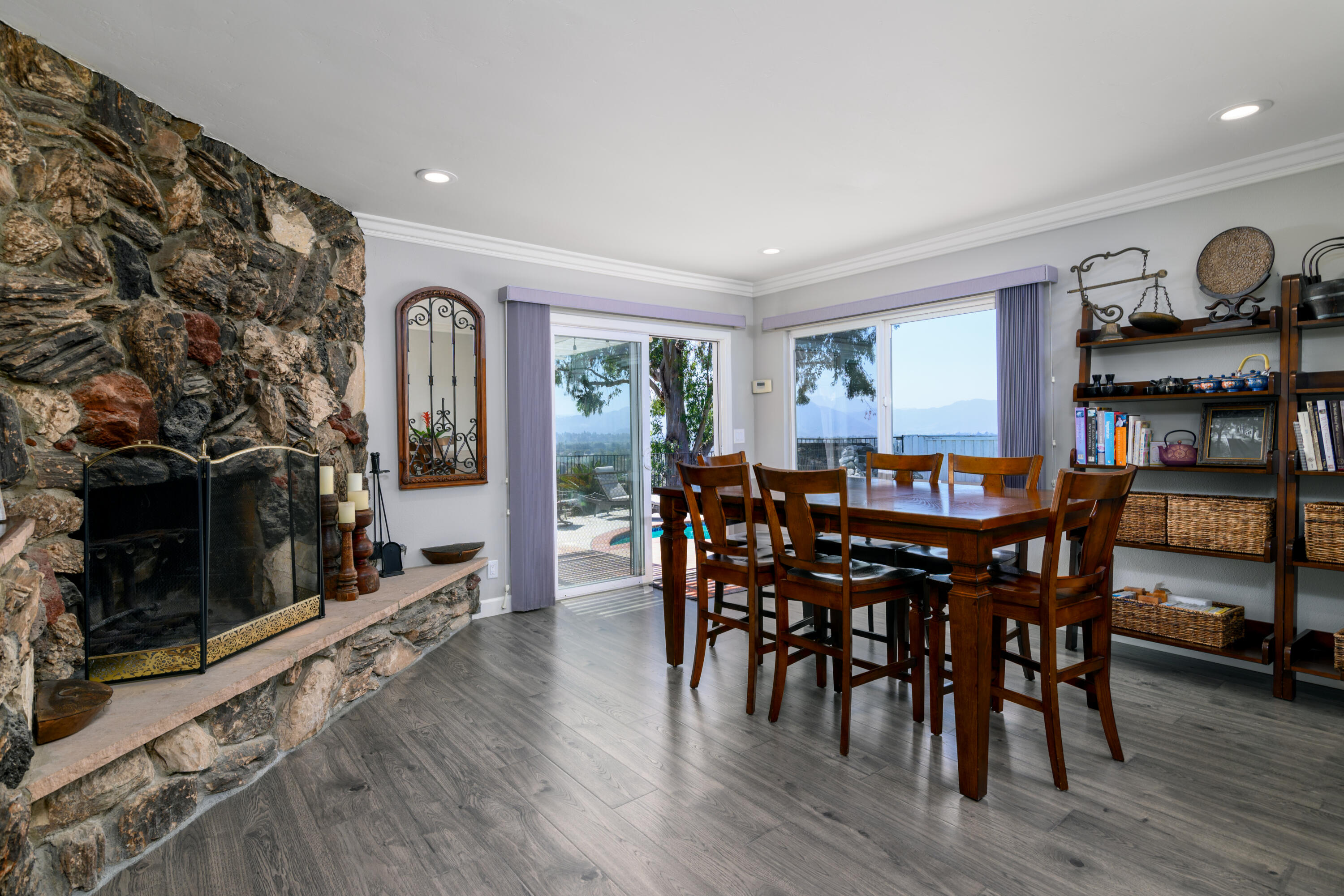 312 Alosta Drive Camarillo, CA 93010 - Photo 30 of 61 NathanCool-39