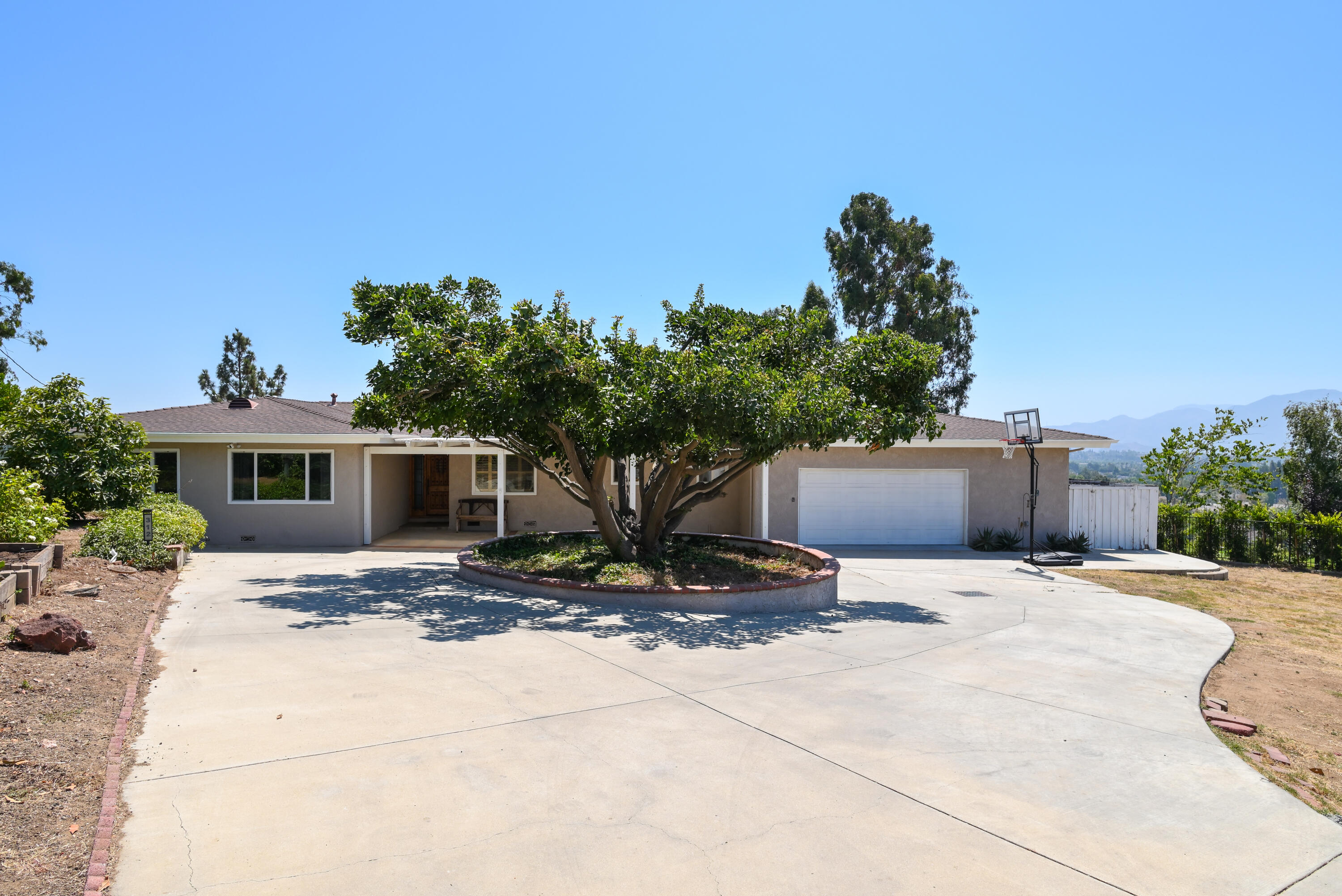 312 Alosta Drive Camarillo, CA 93010 - Photo 4 of 61 NathanCool-06