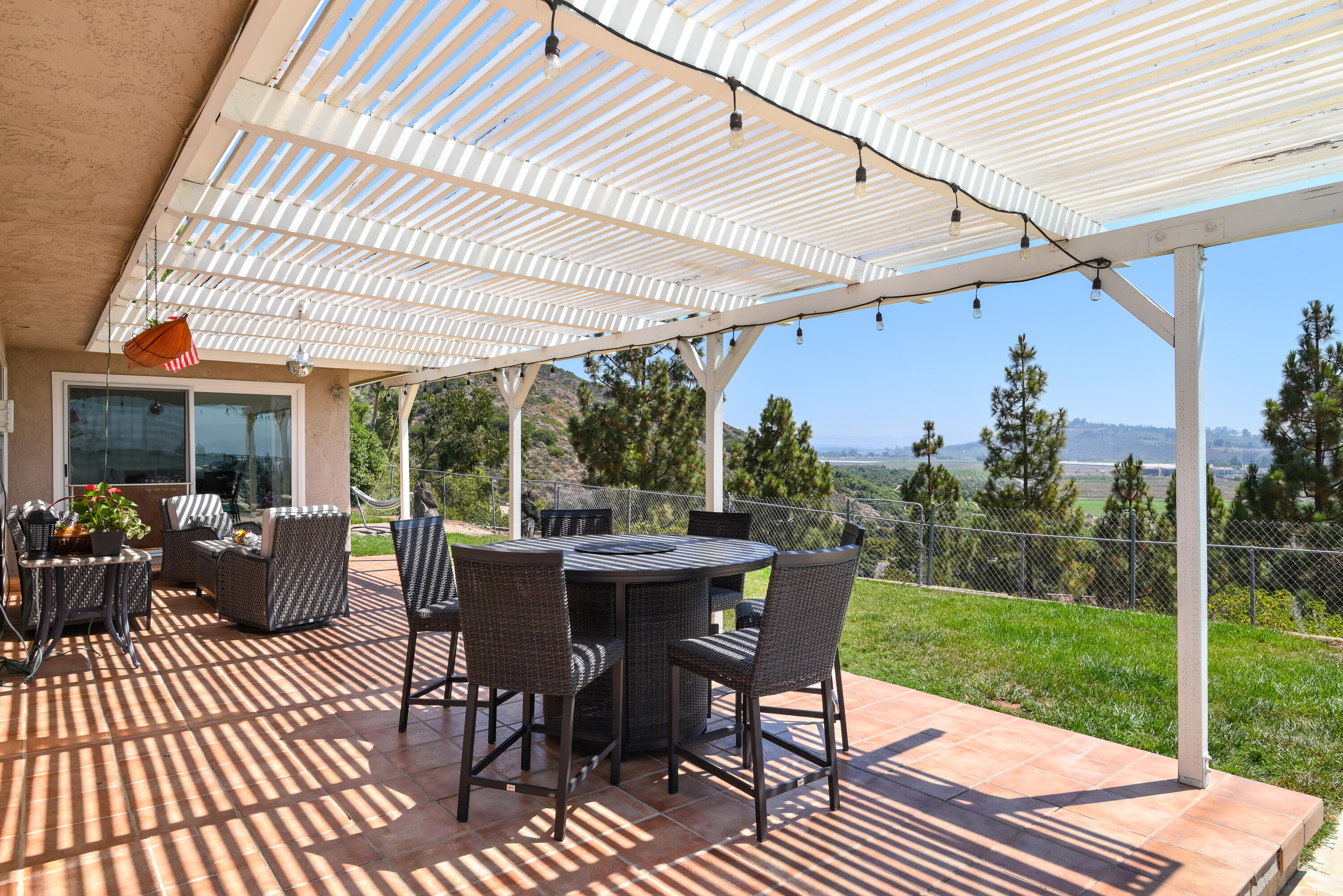 312 Alosta Drive Camarillo, CA 93010 - Photo 9 of 61 NathanCool-11