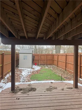 a view of a garage