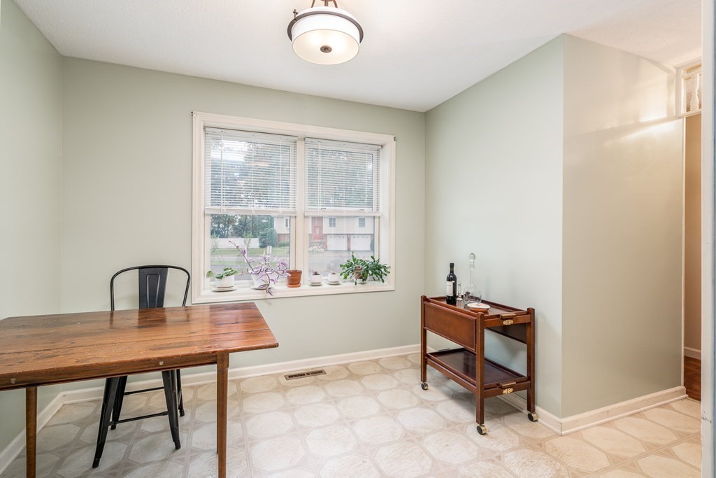 25 Tannery Road, Unit 5 Westfield, MA 01085 - Photo 9 of 28 Gallery Image 9
