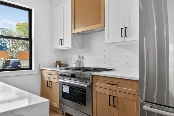 $1,275,000 | 14 Hamlet Street, Unit A, Somerville, MA 02143