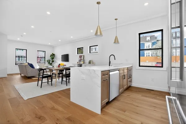 $1,275,000 | 14 Hamlet Street, Unit A, Somerville, MA 02143