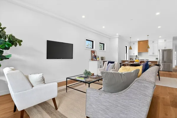 $1,275,000 | 14 Hamlet Street, Unit A, Somerville, MA 02143