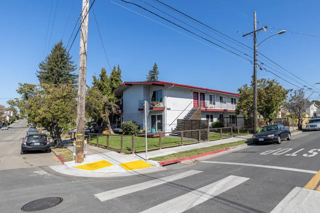 $1,725,000 | 1140 East 22nd Street, Oakland, CA 94606