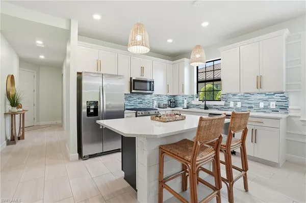 $535,000 | 12330 Canal Grande Drive, Fort Myers, FL 33913