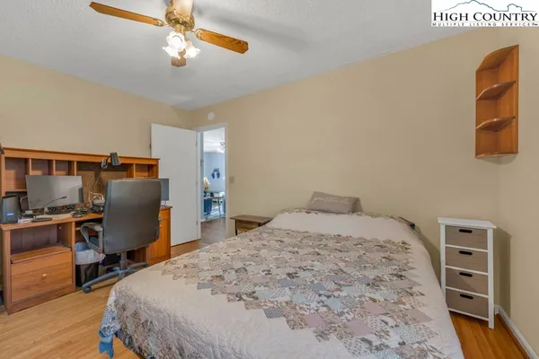 $425,000 | 6 Ridgewood Lane, Newland, NC 28657