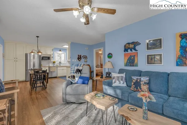 $425,000 | 6 Ridgewood Lane, Newland, NC 28657