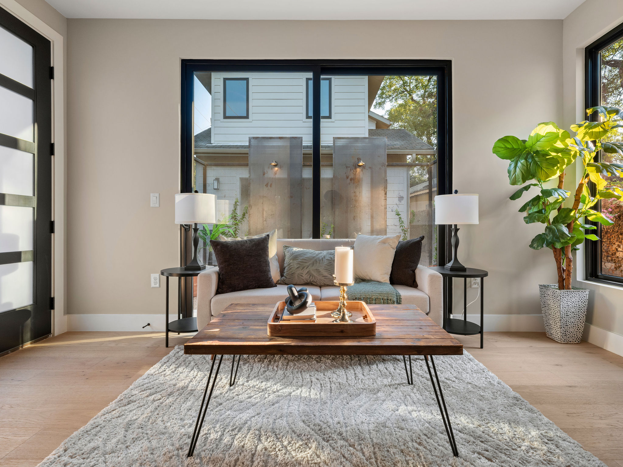 1401 East 3rd Street, Unit 2 Austin, TX 78702 - Photo 11 of 31