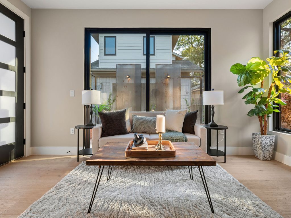 1401 East 3rd Street, Unit 2 Austin, TX 78702 - Photo 11 of 31