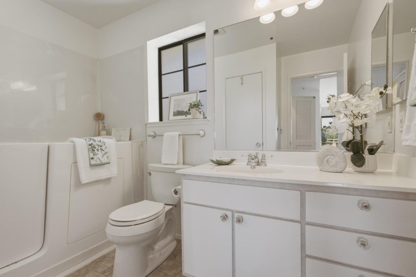 522 Pheasant Ridge Road Del Rey Oaks, CA 93940 - Photo 17 of 24 Gallery Image 17