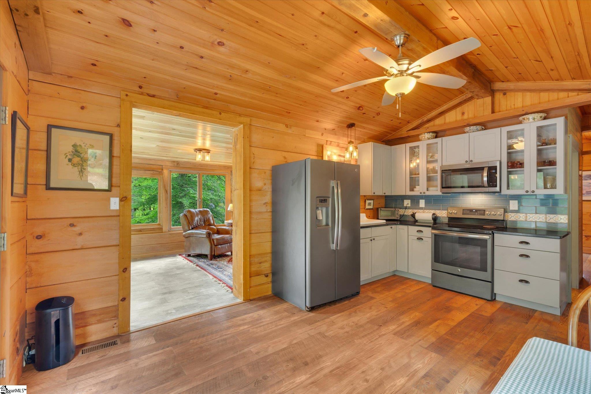 2811 Saluda Dam Road Easley, SC 29640 - Photo 11 of 33 Gallery Image 11