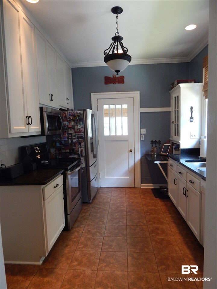 1578 Dauphin Street Mobile, AL 36604 - Photo 22 of 42