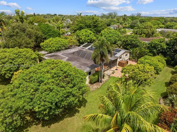 $950,000 | 17625 Southwest 91st Avenue, Palmetto Bay, FL 33157