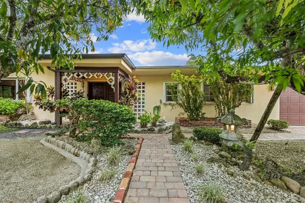 $950,000 | 17625 Southwest 91st Avenue, Palmetto Bay, FL 33157