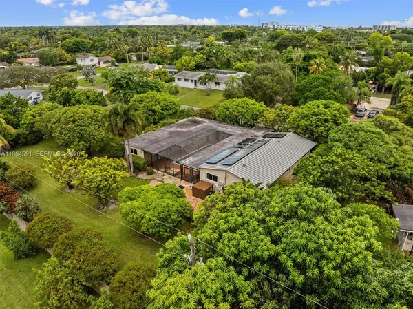 $950,000 | 17625 Southwest 91st Avenue, Palmetto Bay, FL 33157