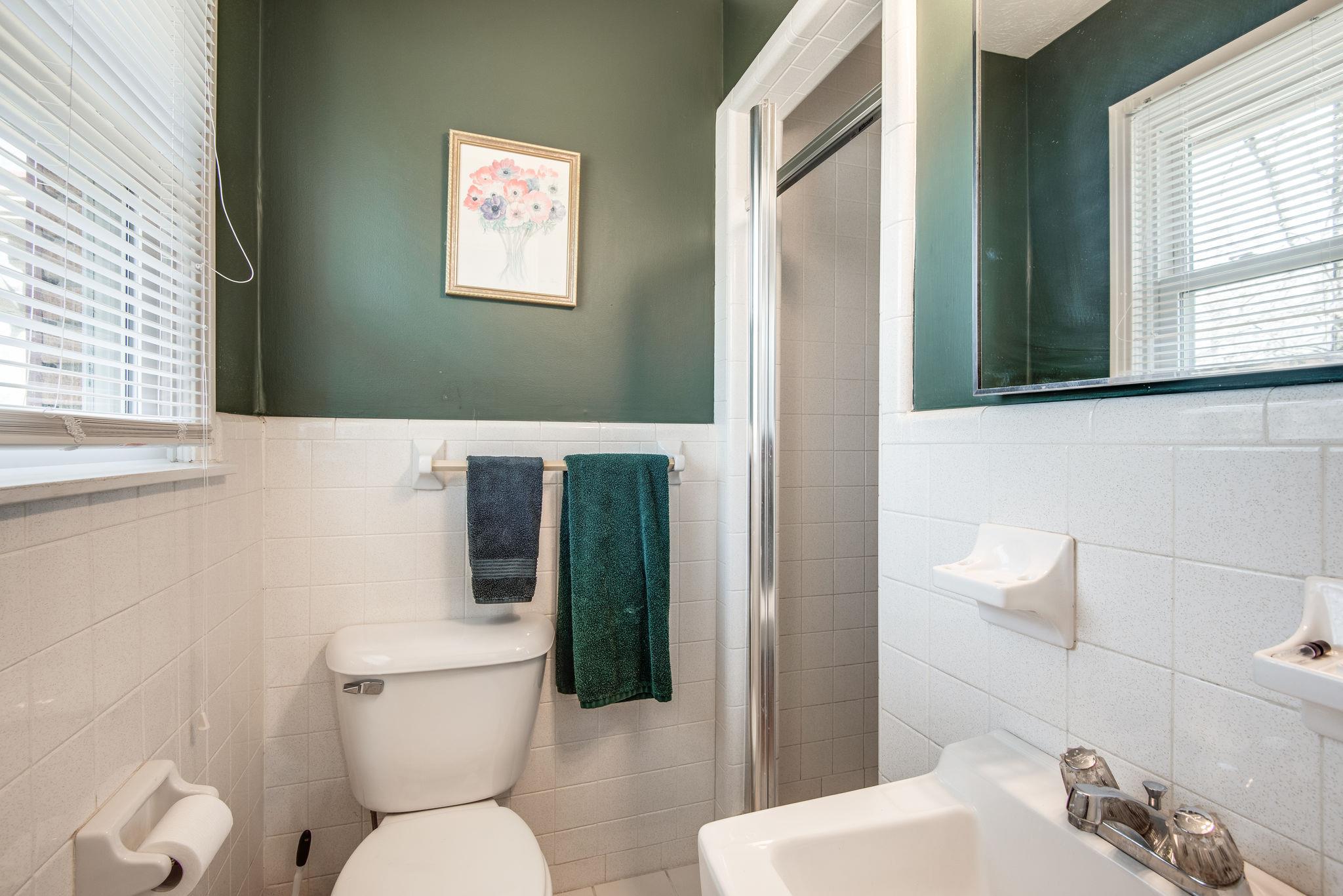 128 Robert Porter Road Dickson, TN 37055 - Photo 14 of 27 Master Bath