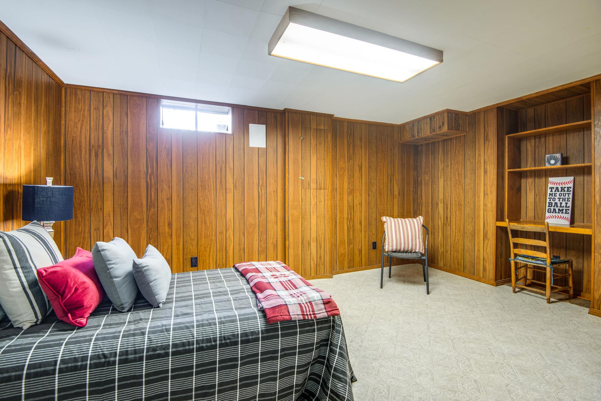 128 Robert Porter Road Dickson, TN 37055 - Photo 22 of 27 Office / Potential 4th Bedroom