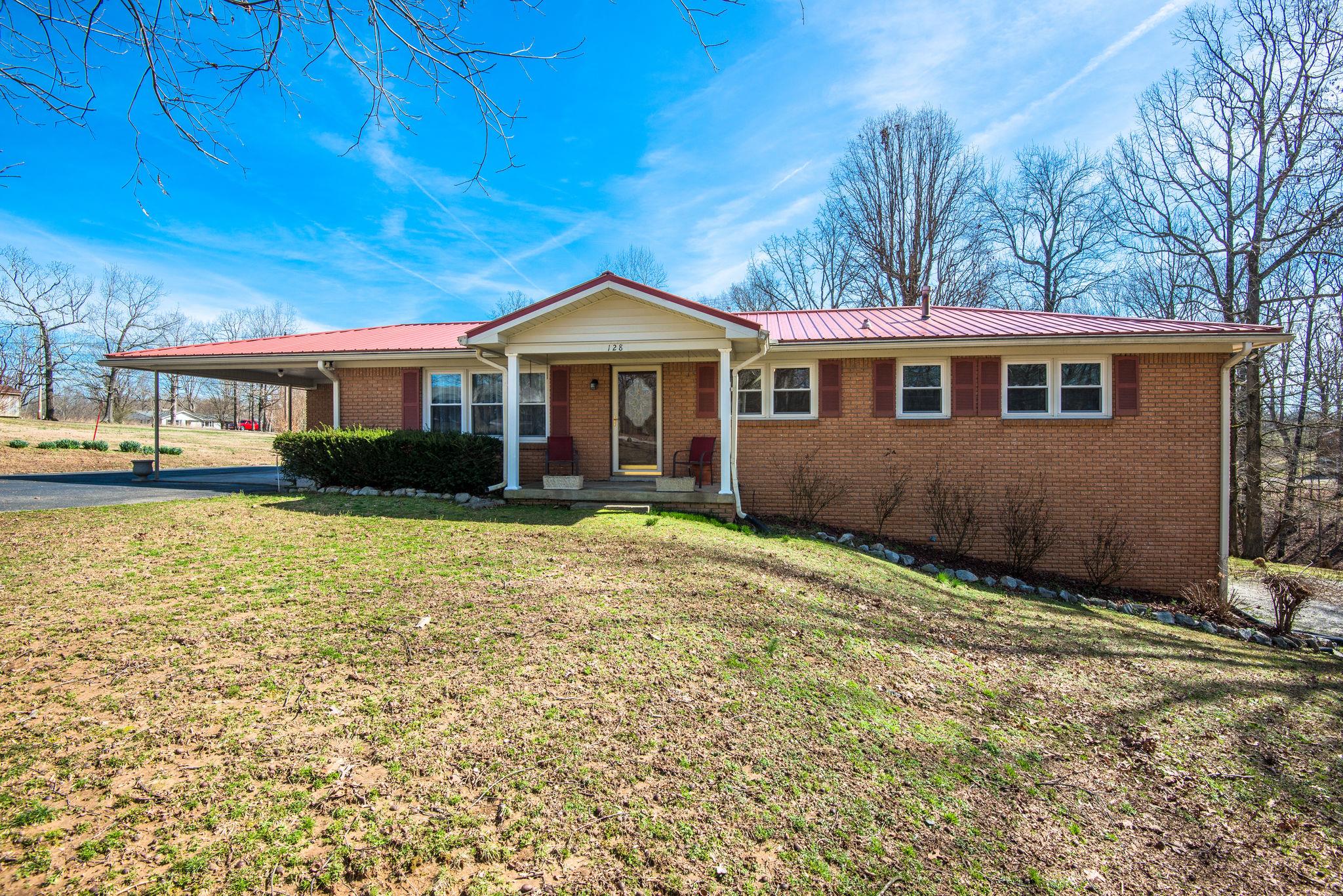 128 Robert Porter Road Dickson, TN 37055 - Photo 5 of 27 Great Location...Only Minutes to Downtown Dickson