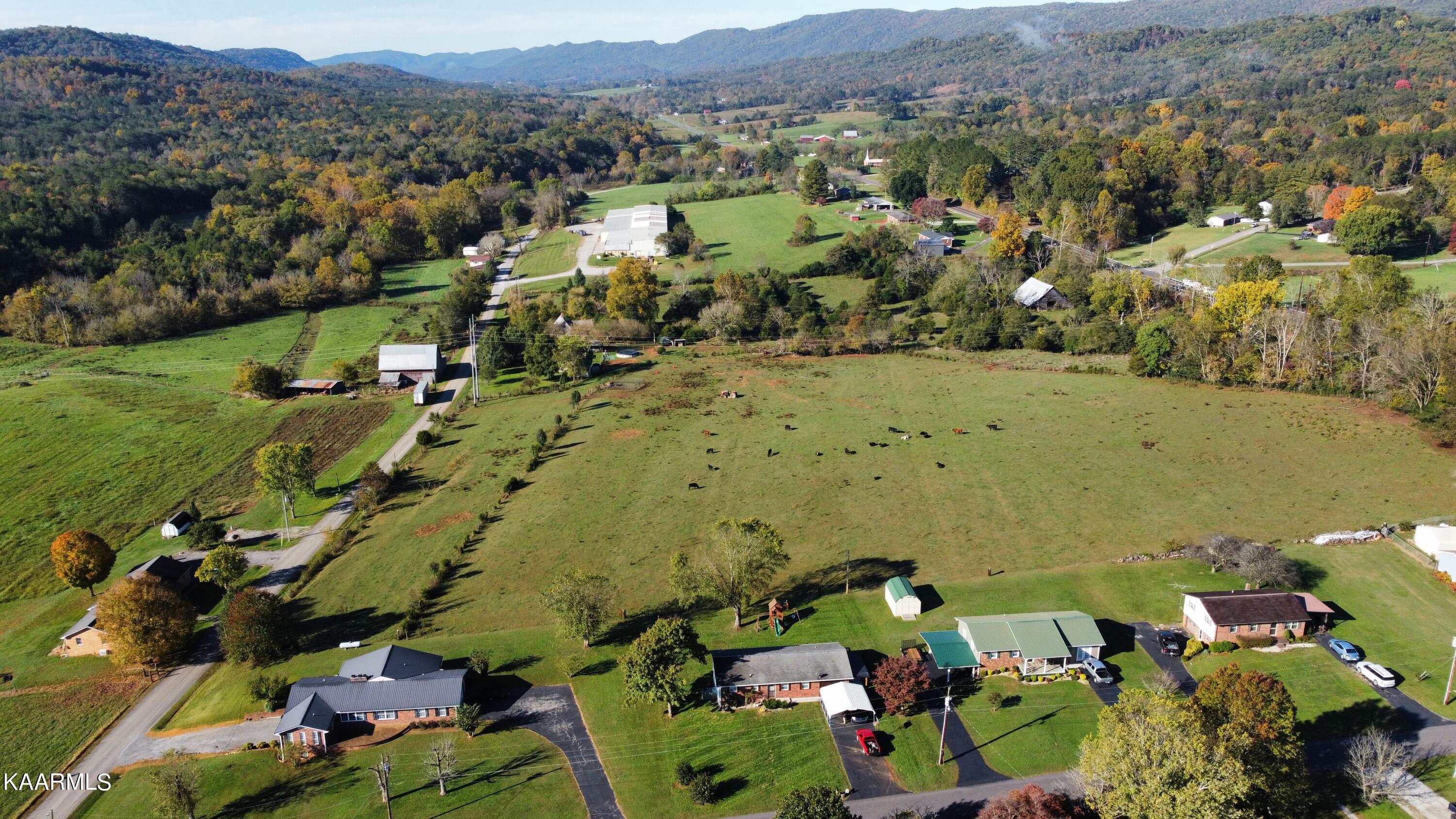220 Hodge Road Rutledge, TN 37861 - Photo 31 of 33 512010C9-E5EF-41B5-BCE0-45CCAF8D85FE
