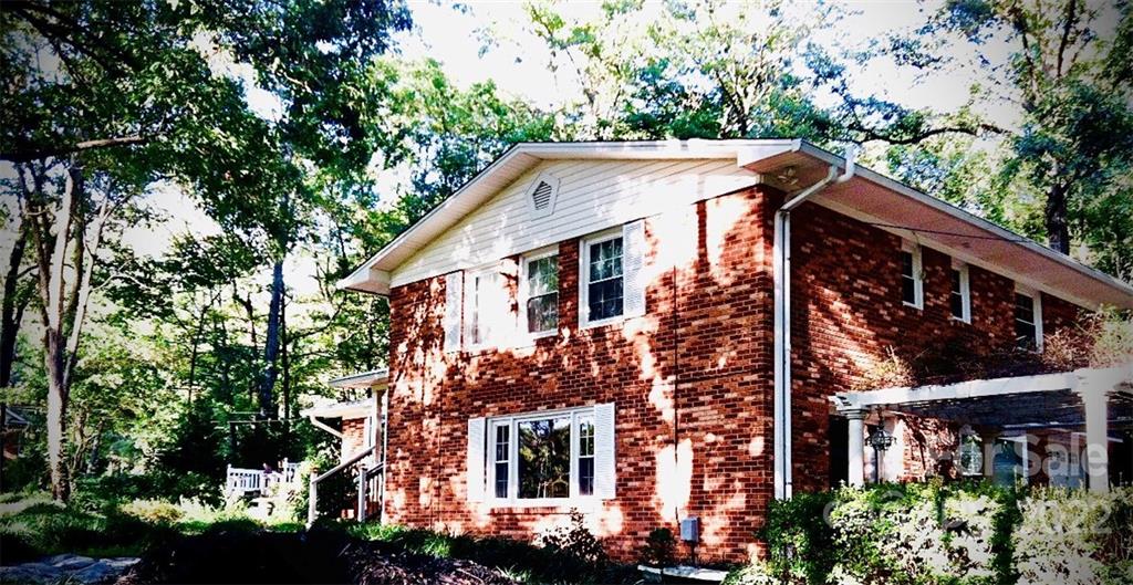 1024 Timber Lake Drive Charlotte, NC 28227 - Photo 3 of 34