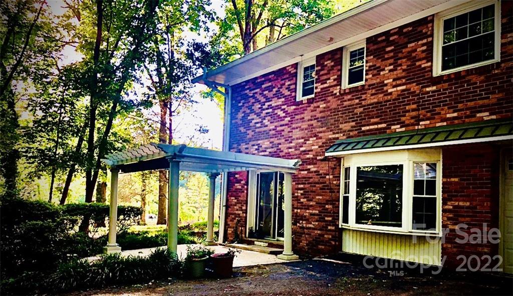 1024 Timber Lake Drive Charlotte, NC 28227 - Photo 4 of 34