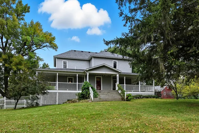 $659,900 | 9085 Acorn Avenue, Plato, MN 55370