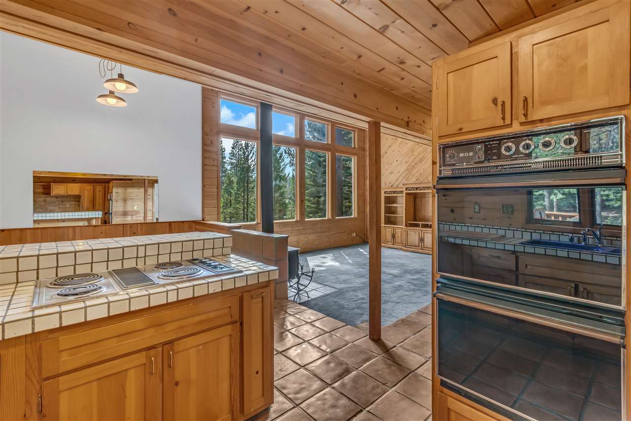 11299 Bennett Flat Road Truckee, CA 96161 - Photo 8 of 20 Gallery Image 8