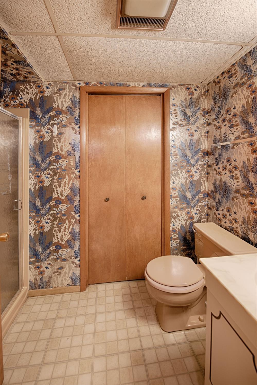 513 Roney Lane Cincinnati, OH 45244 - Photo 12 of 15 Gallery Image 12