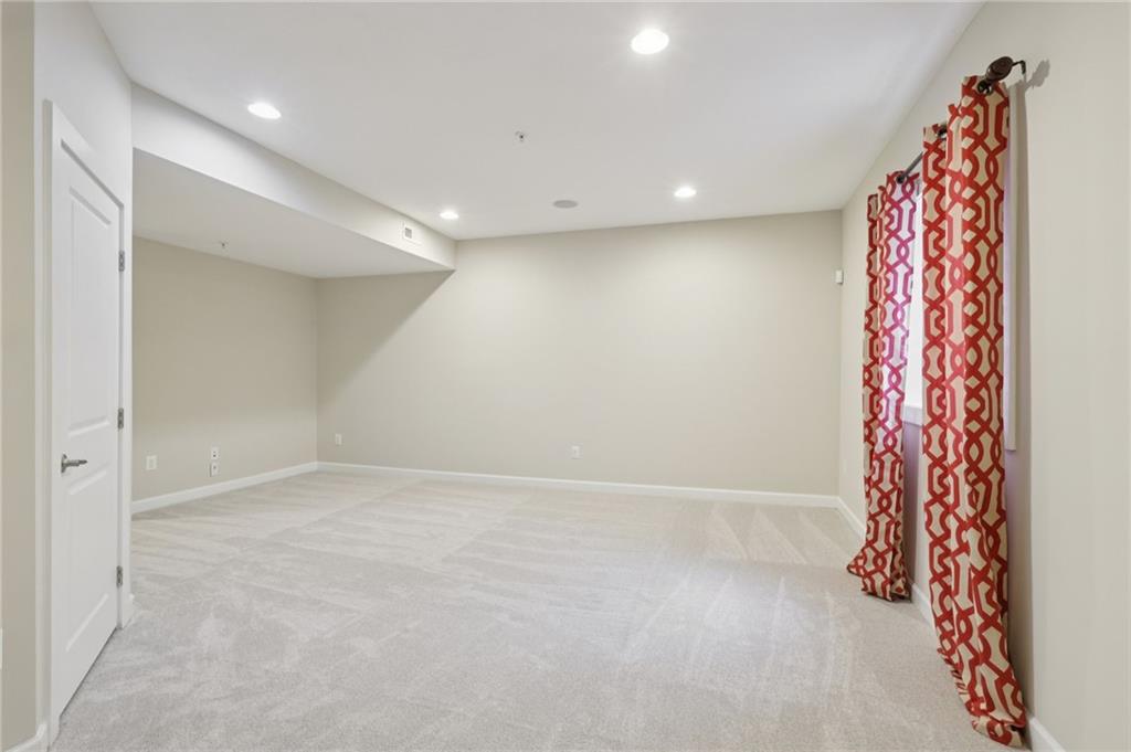 228 Venango Trail Mars, PA 16046 - Photo 24 of 41