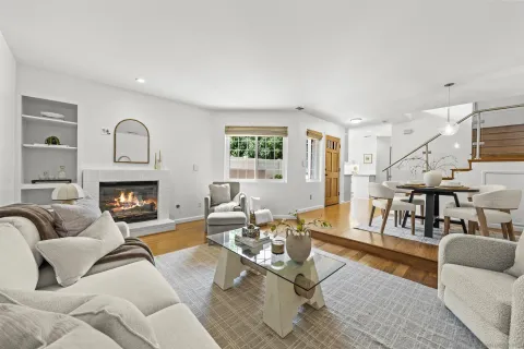 $1,525,000 | 558 E Avenue, Coronado, CA 92118