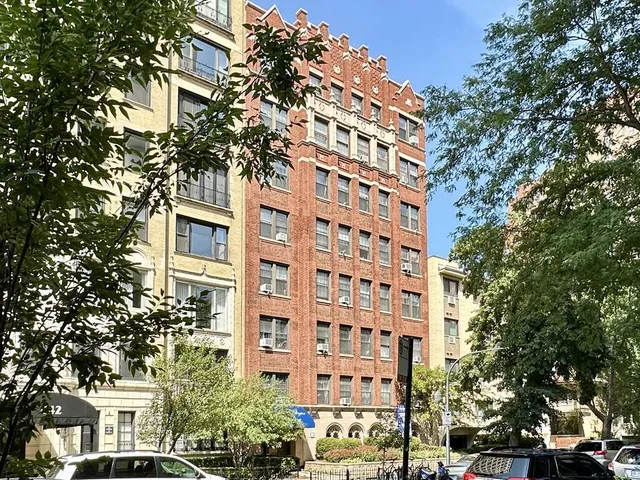 $1,495 | 434 West Wellington Avenue, Unit 304, Chicago, IL 60657