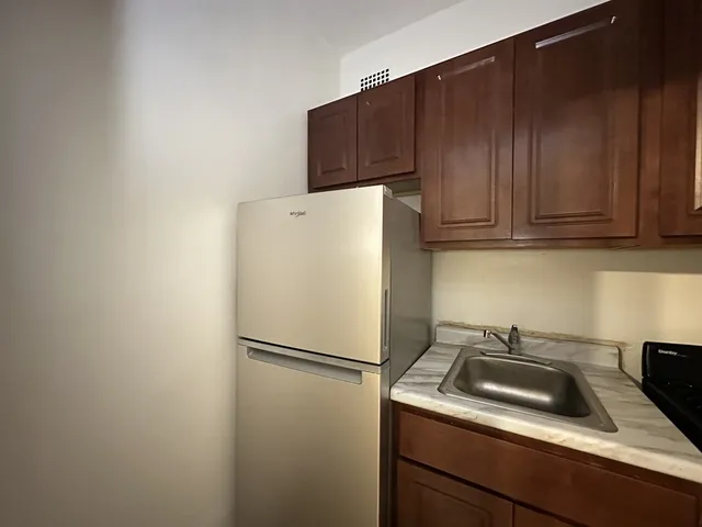 $1,495 | 434 West Wellington Avenue, Unit 304, Chicago, IL 60657