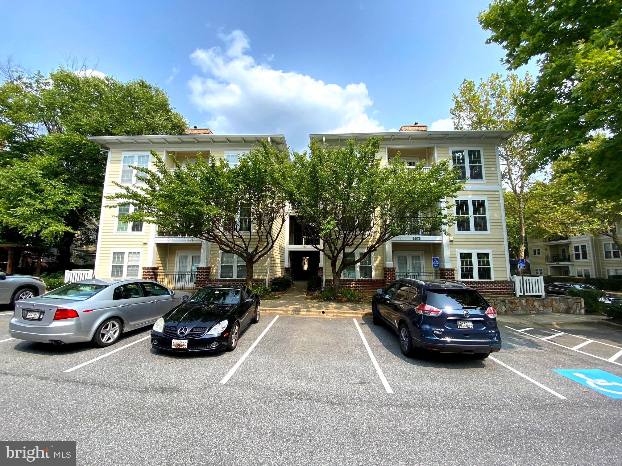 106 Booth Street, Unit 18 Gaithersburg, MD 20878 - Photo 1 of 15