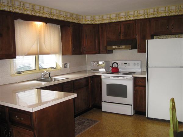 113 Enfield Street Springfield, MA 01151 - Photo 6 of 11