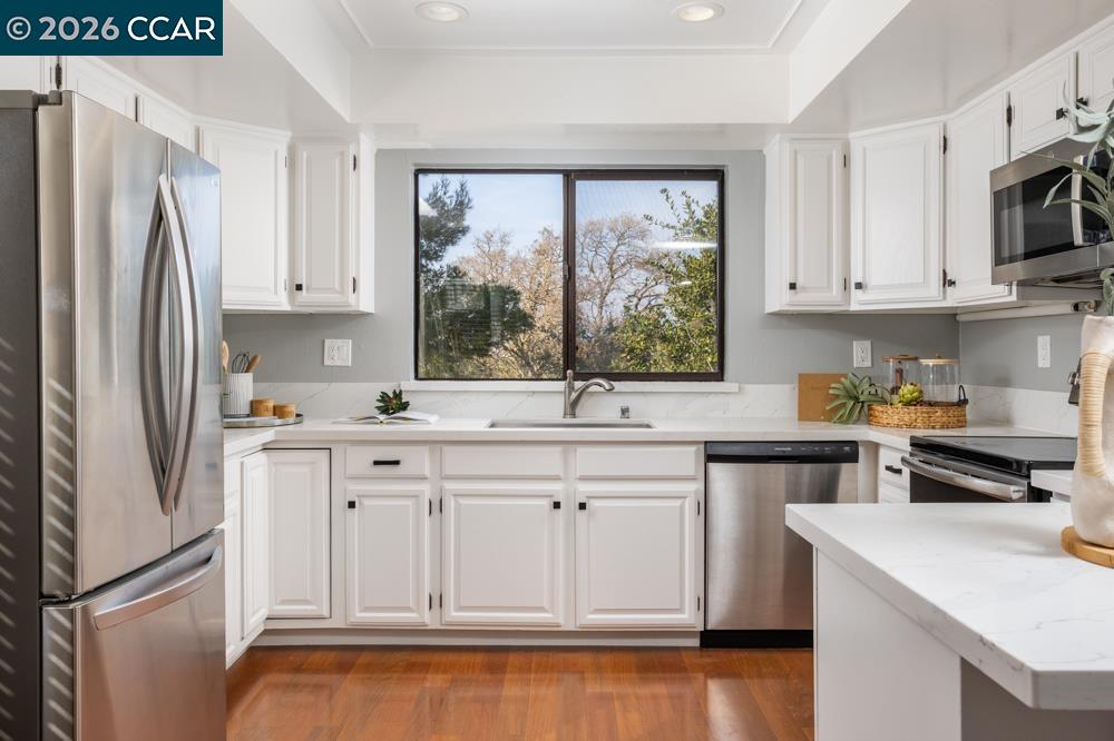 2542 Mockingbird Hill Road Walnut Creek, CA 94597 - Photo 16 of 39