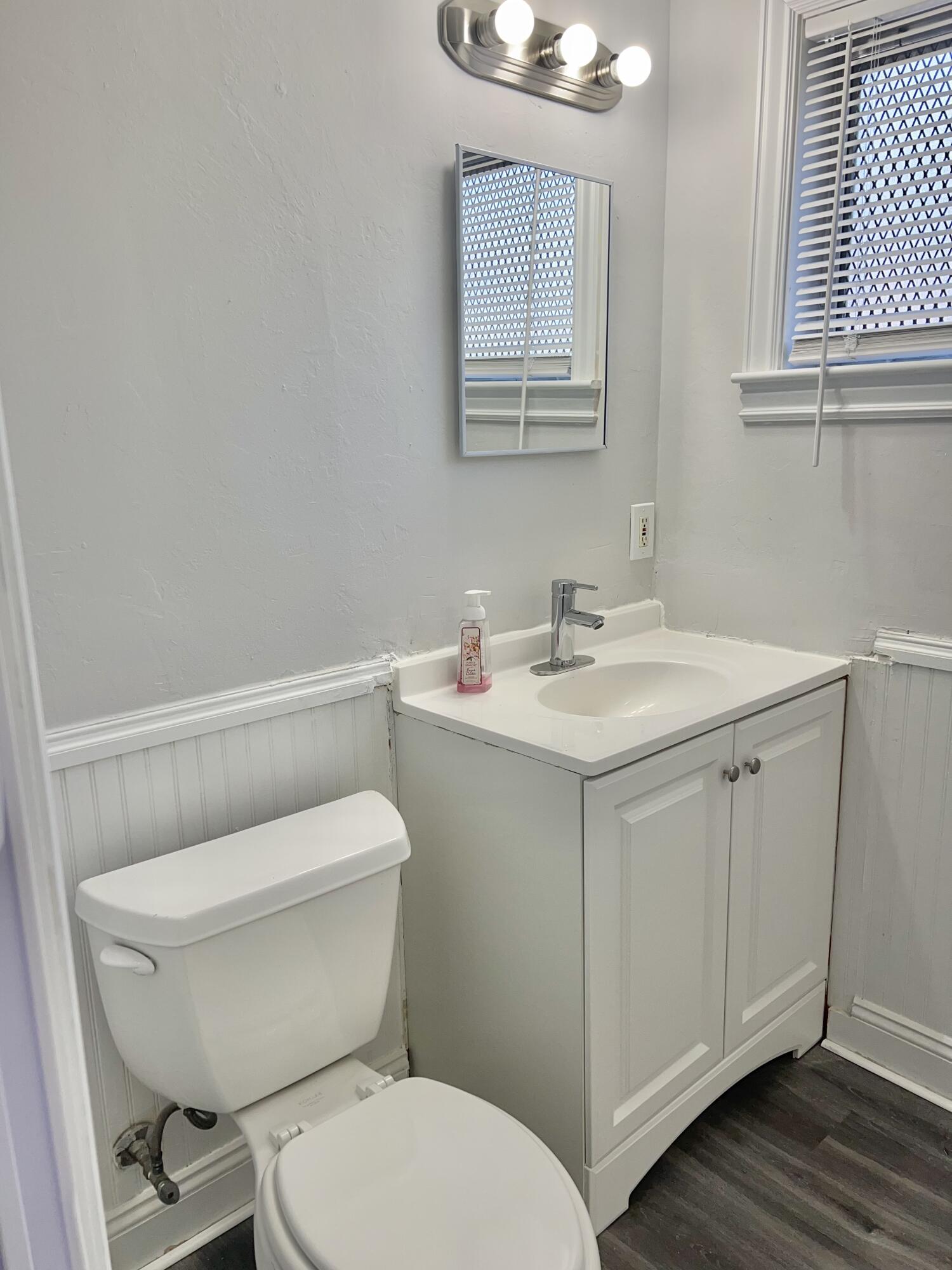 101 South Golfview Road, Unit 1 Lake Worth Beach, FL 33460 - Photo 13 of 47 000ABA8D-EDCF-48B9-9EC0-3646E74F97E7