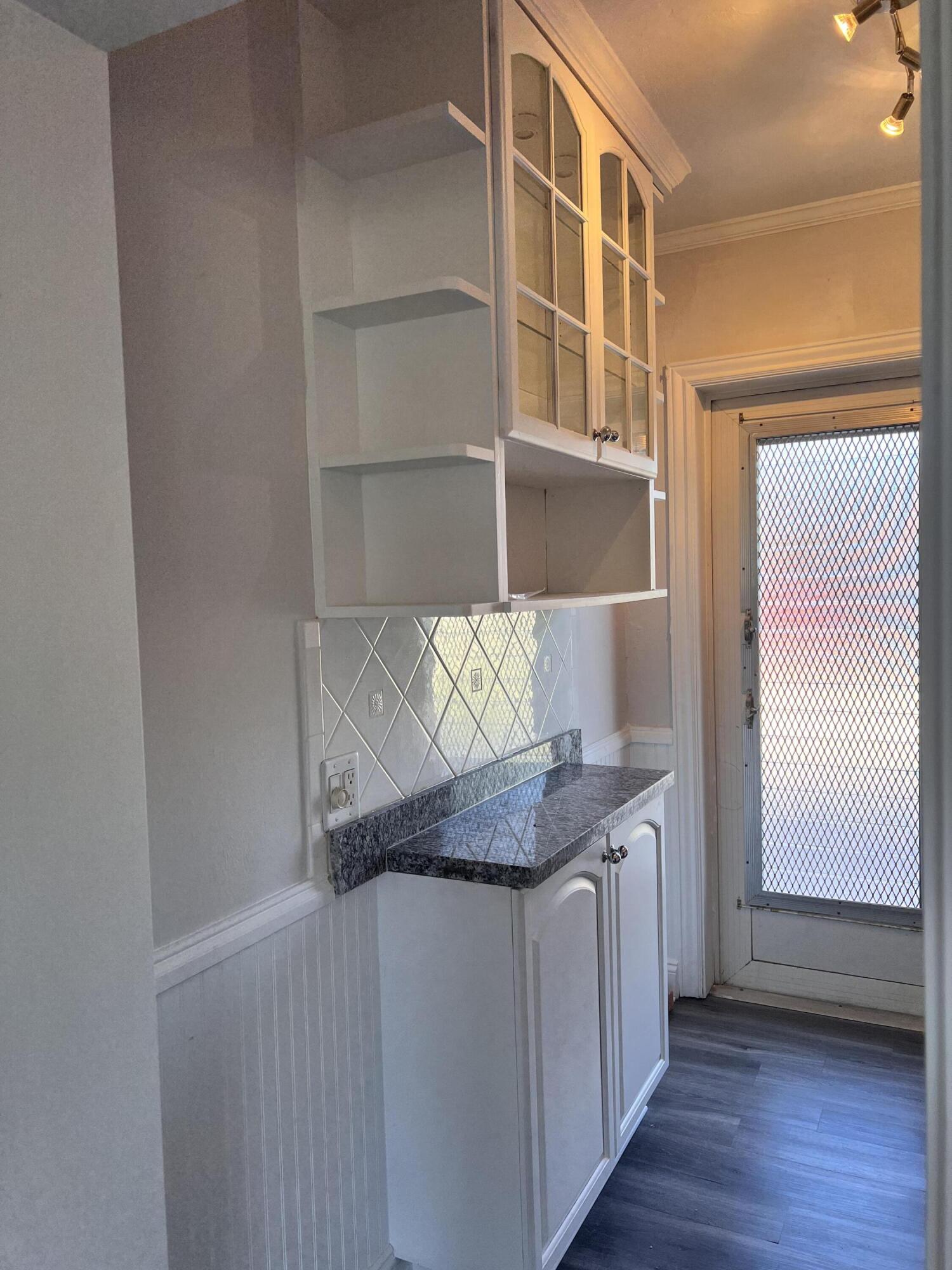 101 South Golfview Road, Unit 1 Lake Worth Beach, FL 33460 - Photo 18 of 47 60583001-EC04-4009-A327-72F94C63B0BC