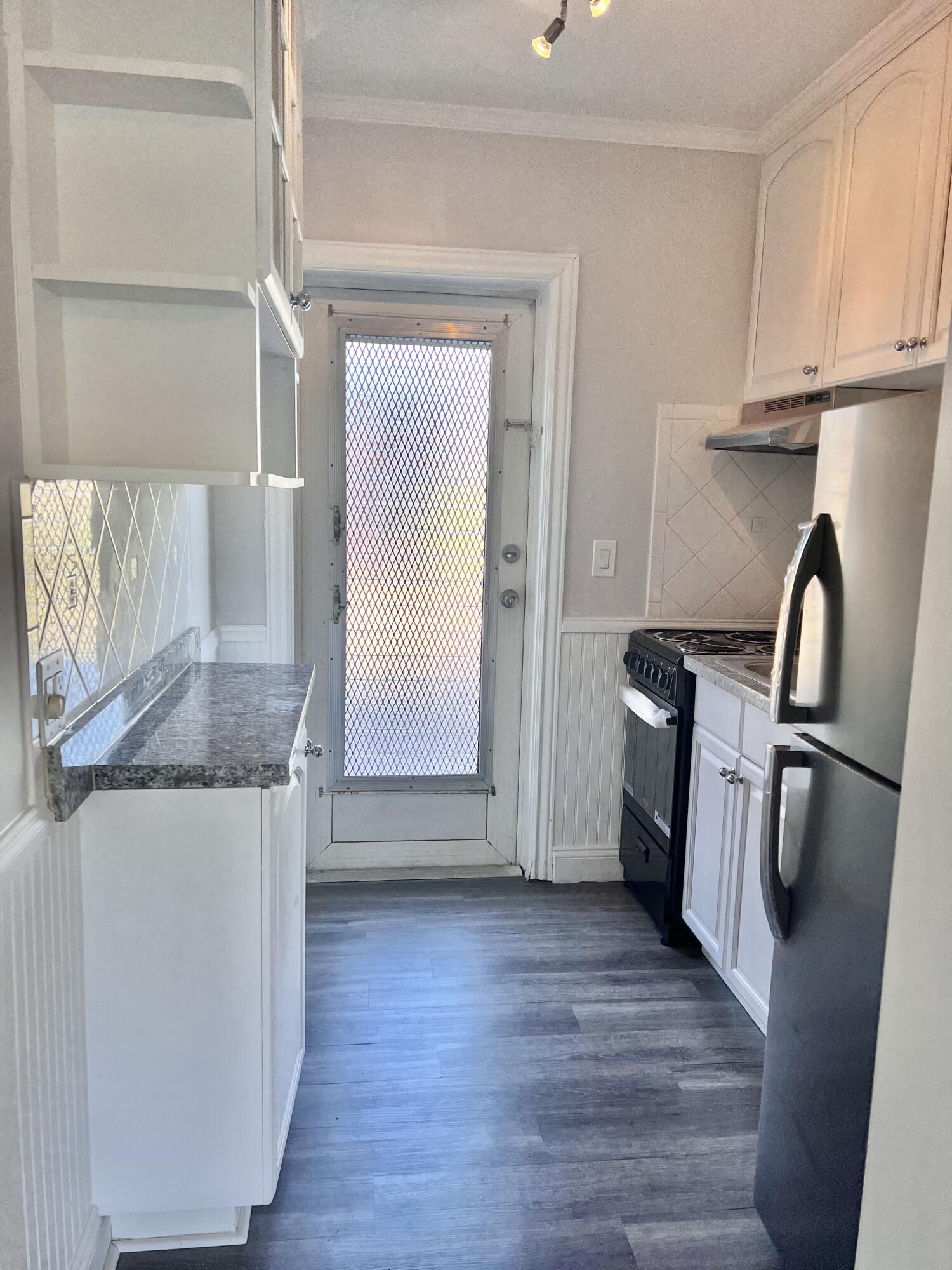 101 South Golfview Road, Unit 1 Lake Worth Beach, FL 33460 - Photo 7 of 47 E1CC549A-EA1E-48AB-8CED-3D93B7074C9F