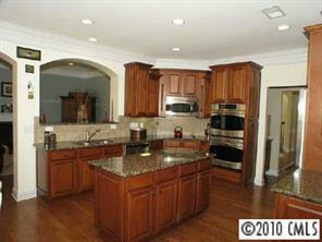 8635 Savannah Road Harrisburg, NC 28075 - Photo 4 of 8 Gallery Image 4