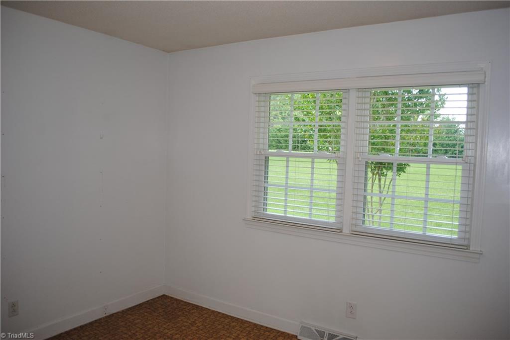 3232 Wyo Road Yadkinville, NC 27055 - Photo 8 of 14 Gallery Image 8