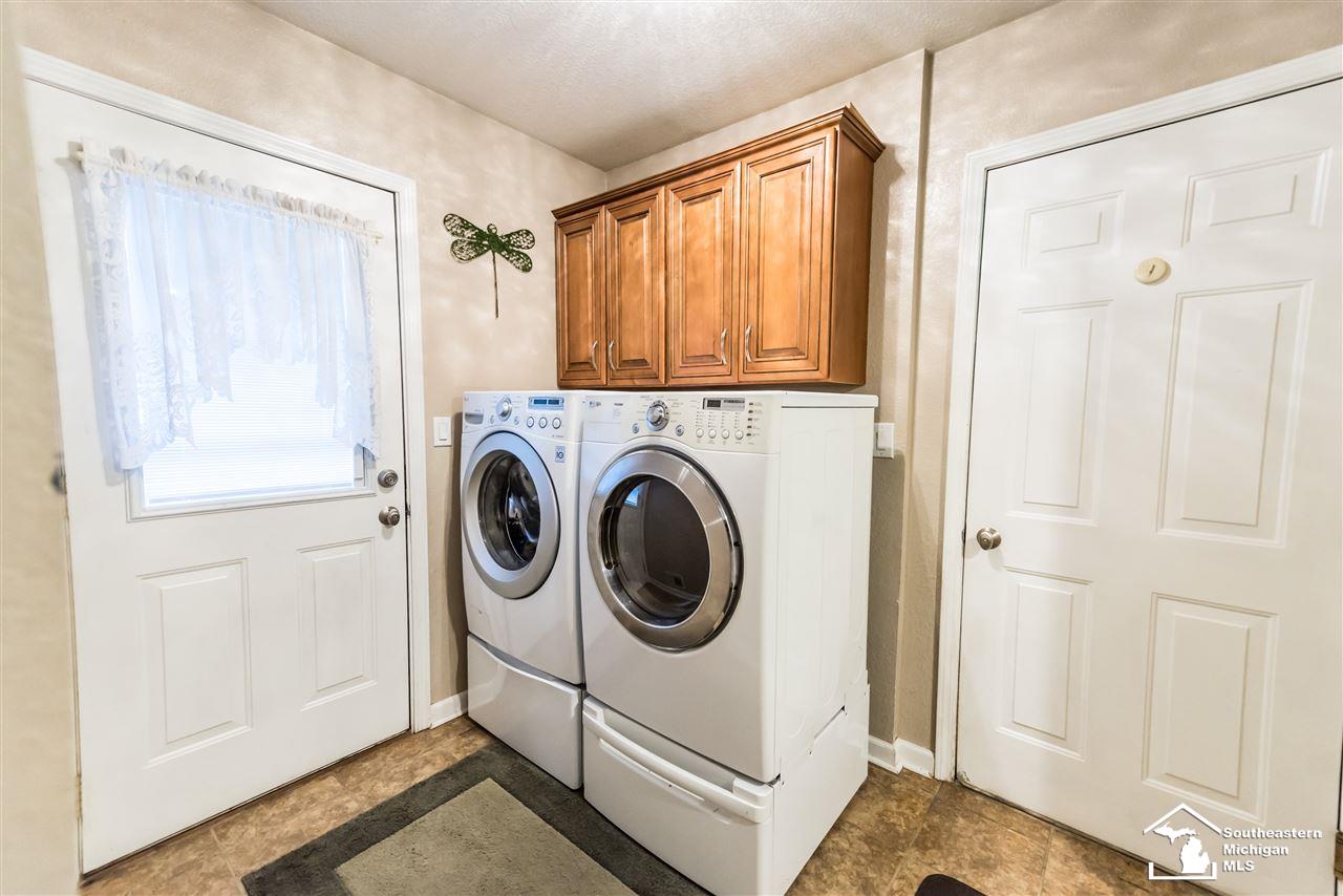 2239 Blue Bush Road Monroe, MI 48162 - Photo 21 of 42 31363412-20.JPG
