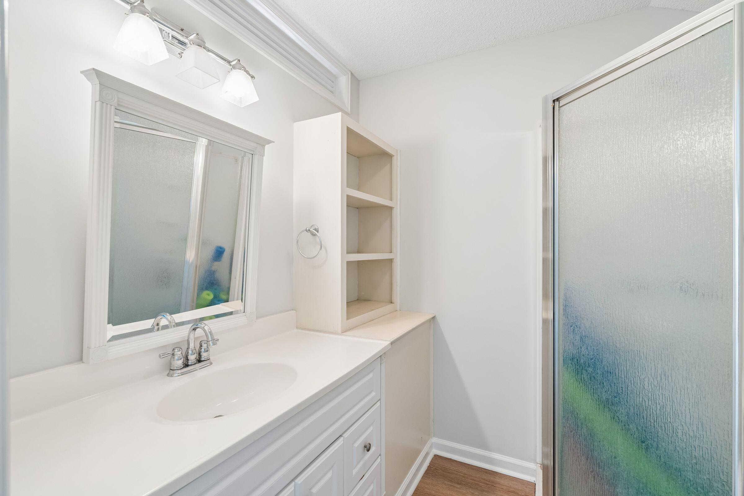 905 Raysor Street St. George, SC 29477 - Photo 77 of 85 077_905wraysorst-keeneyemarketing-111_82