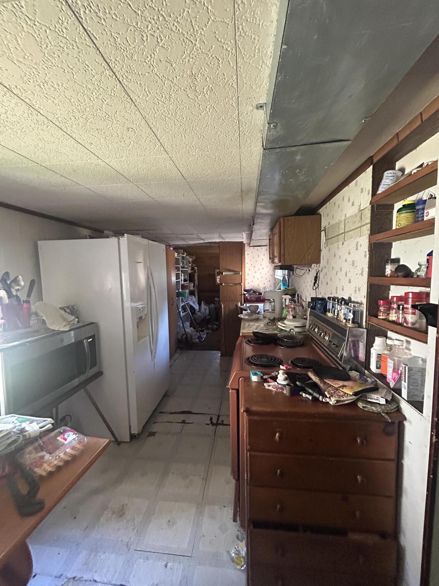 N7113 Honey Creek Road Spring Prairie, WI 53105 - Photo 8 of 16 Kitchen