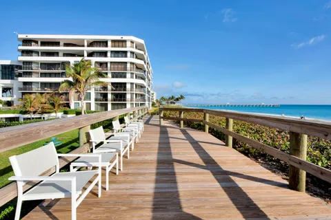 $3,995,000 | 3100 South Ocean Boulevard, Unit 201S, Palm Beach, FL 33480