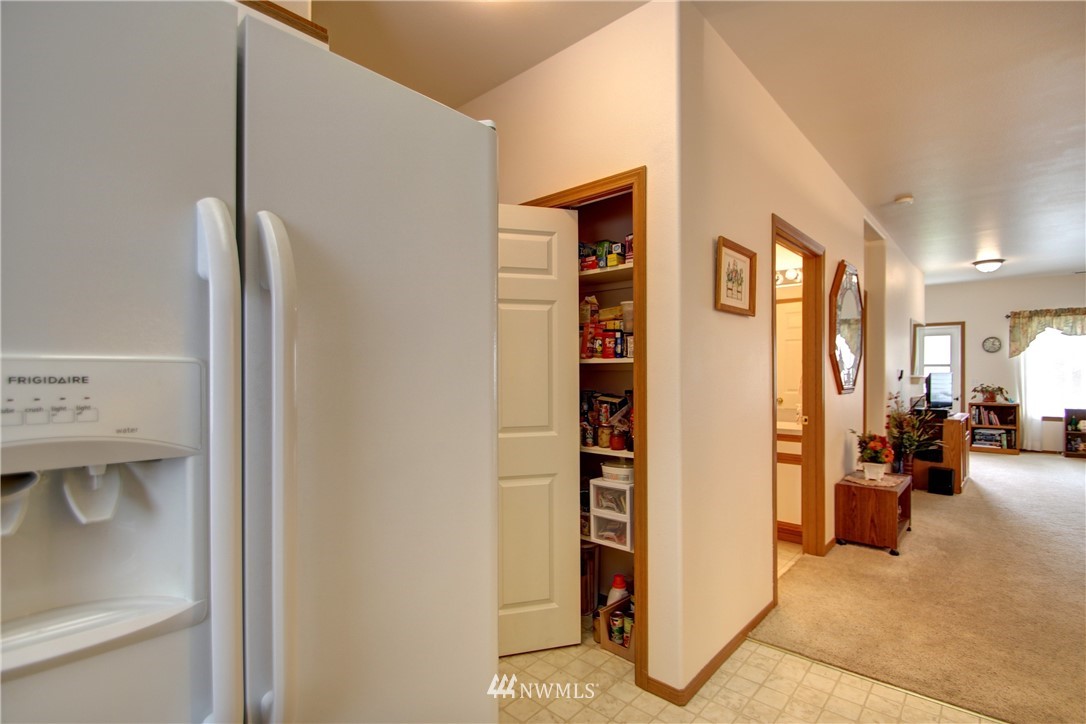 325 North Laventure Road, Unit D Mount Vernon, WA 98273 - Photo 11 of 20 Gallery Image 11