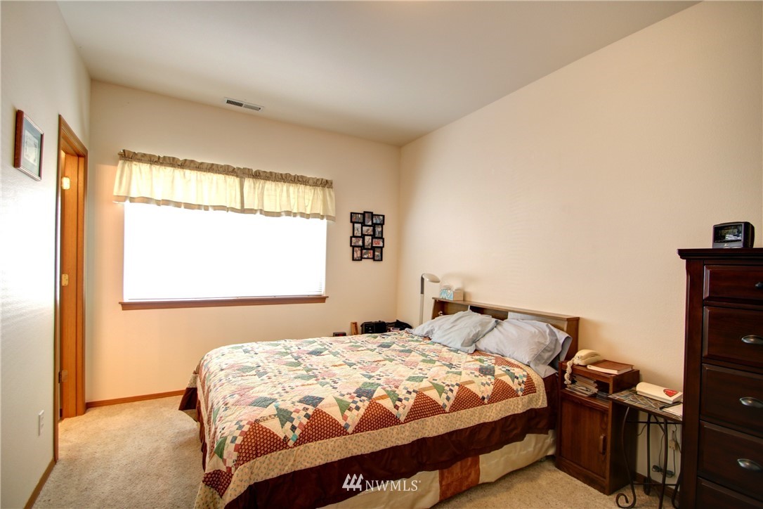 325 North Laventure Road, Unit D Mount Vernon, WA 98273 - Photo 12 of 20 Gallery Image 12